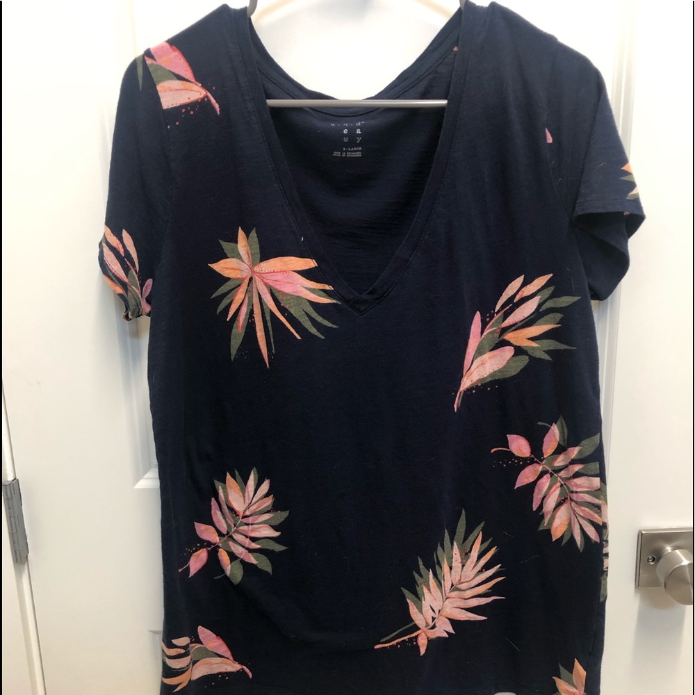 Cotton V neck tee